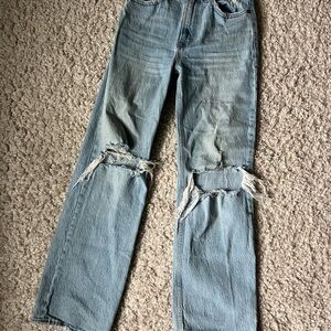 Abercrombie & Fitch The 90s high rise relaxed ripped jeans